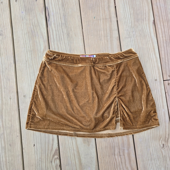 Urban Outfitters Rust Velvet Mini Skort with Front Side Pleat, Size Medium - Picture 2 of 6